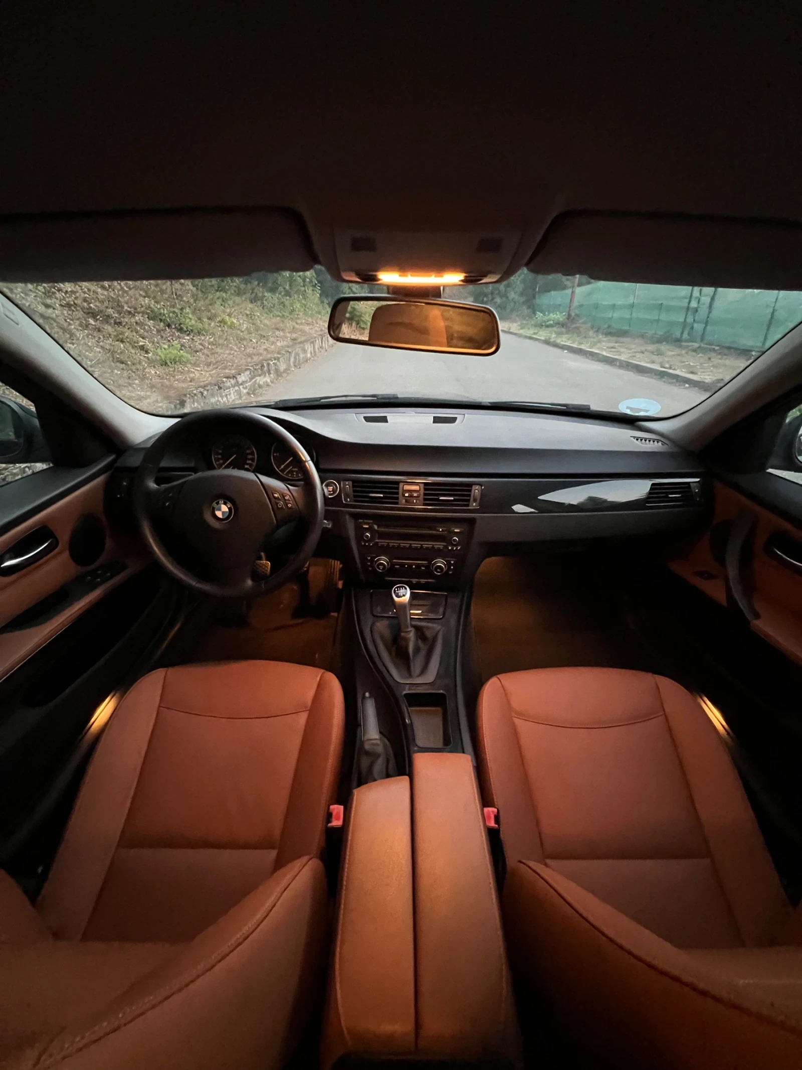BMW 320 XDrive , снимка 11 - Автомобили и джипове - 55675687