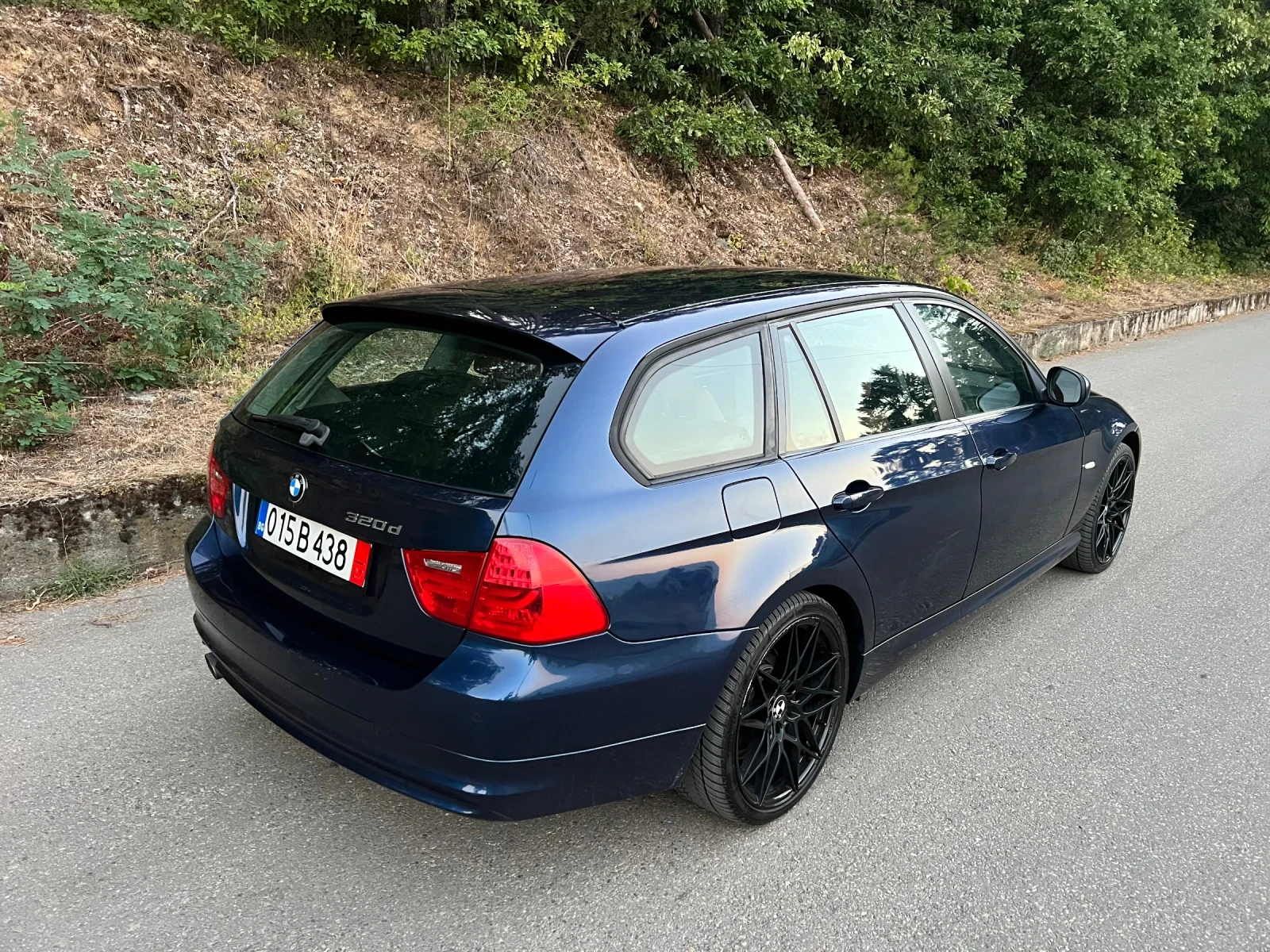 BMW 320 XDrive , снимка 6 - Автомобили и джипове - 55675687