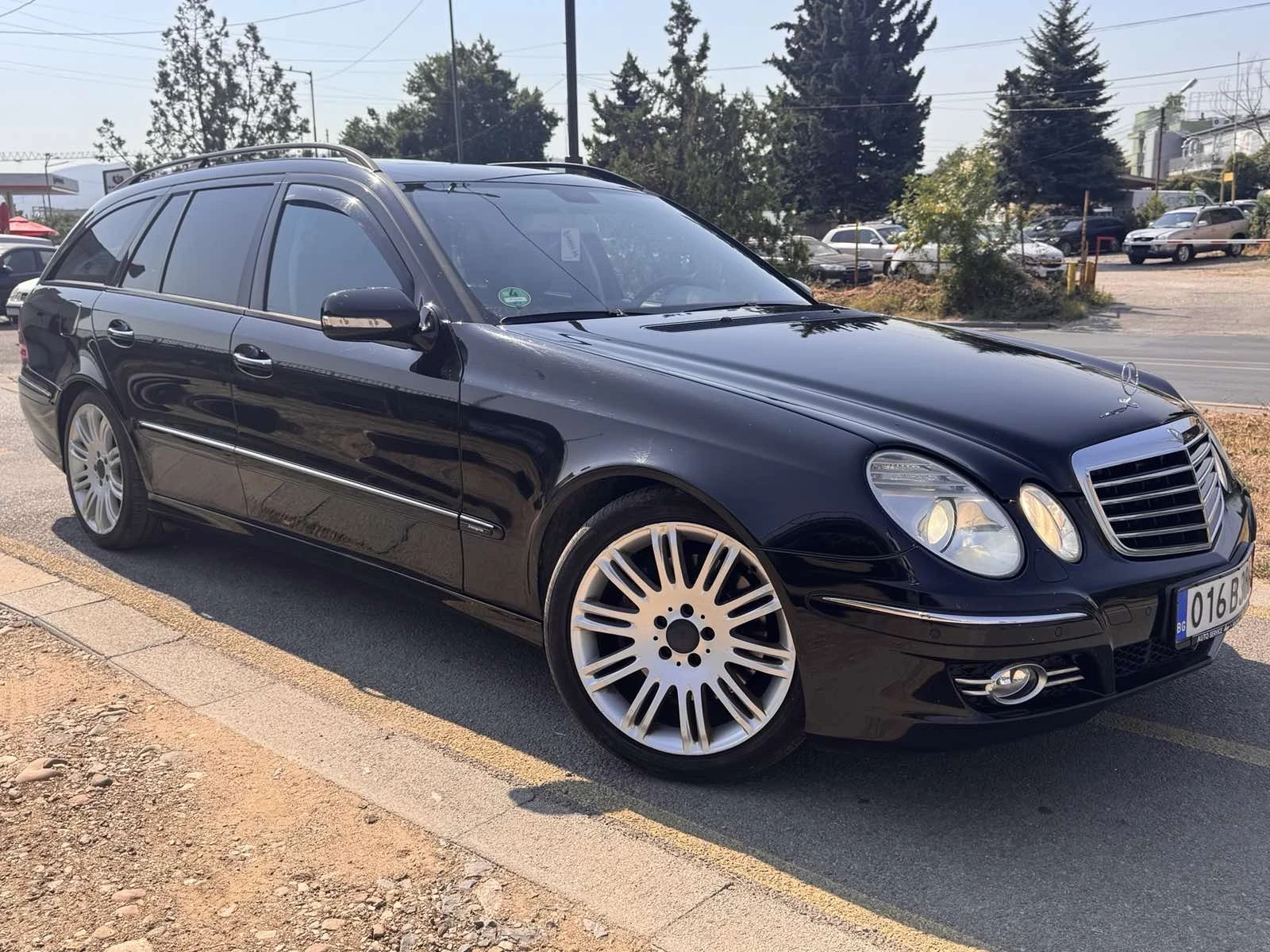 Mercedes-Benz E 320, снимка 8 - Автомобили и джипове - 55703008
