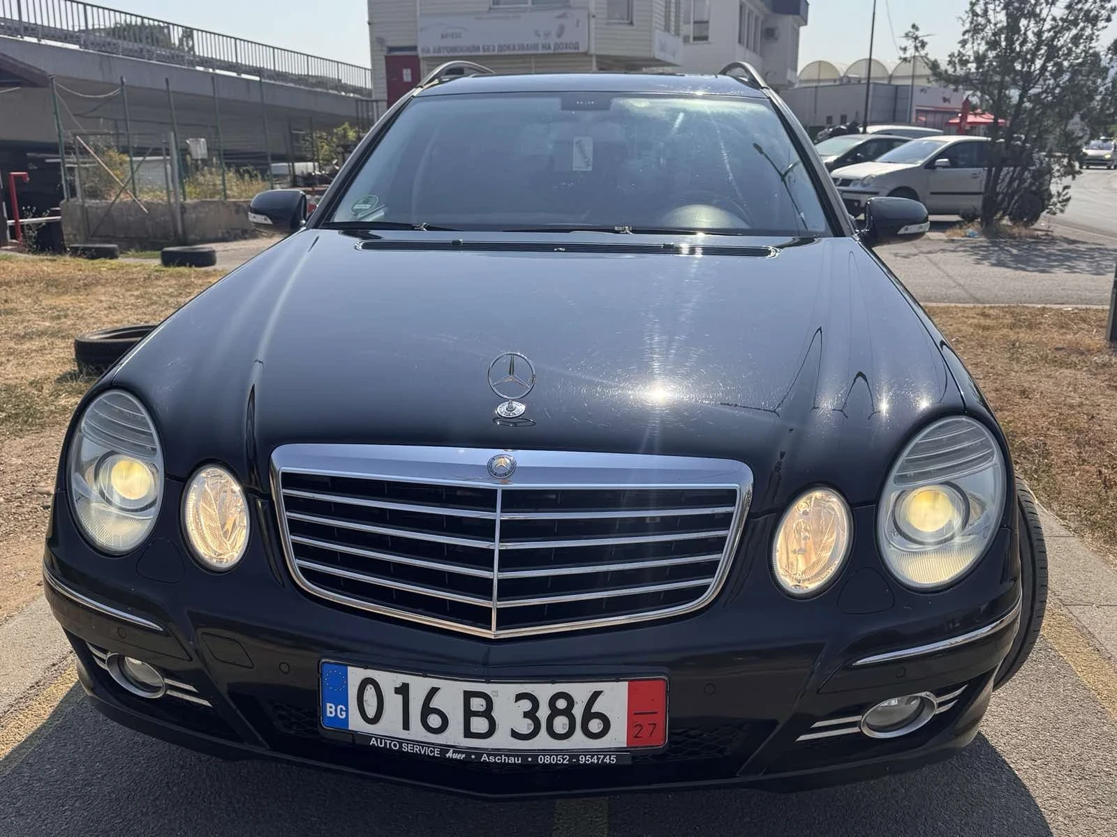 Mercedes-Benz E 320