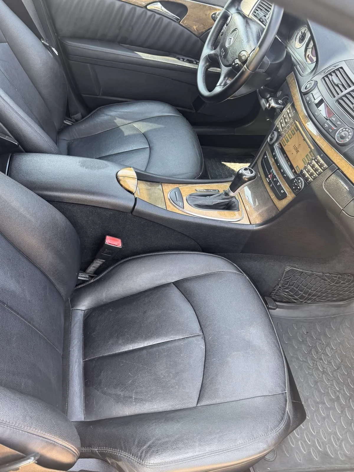 Mercedes-Benz E 320, снимка 12 - Автомобили и джипове - 55703008