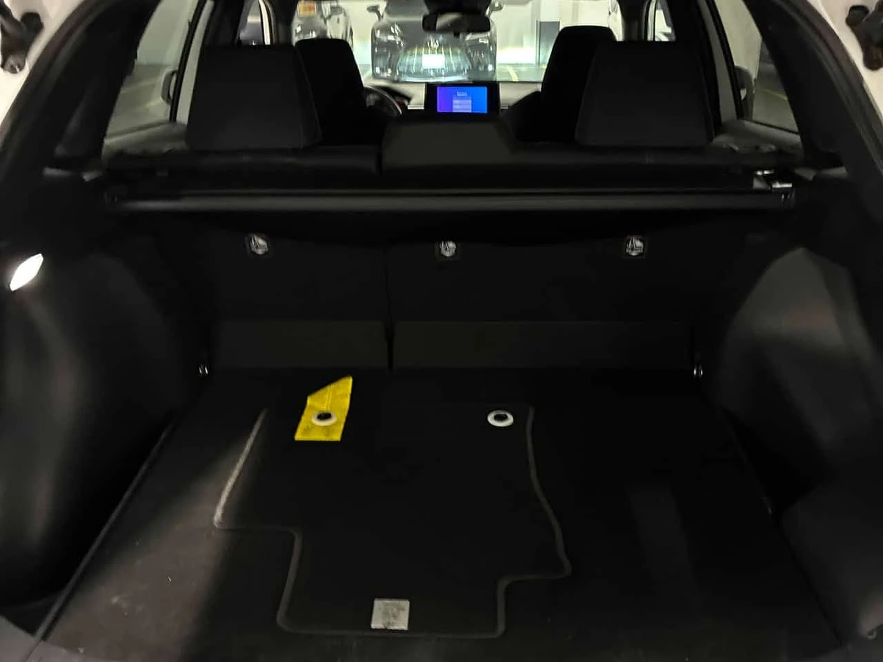 Toyota Corolla Cross * Hybrid * CARFAX * ����� �� �����������  | Mobile.bg � ����������� 12