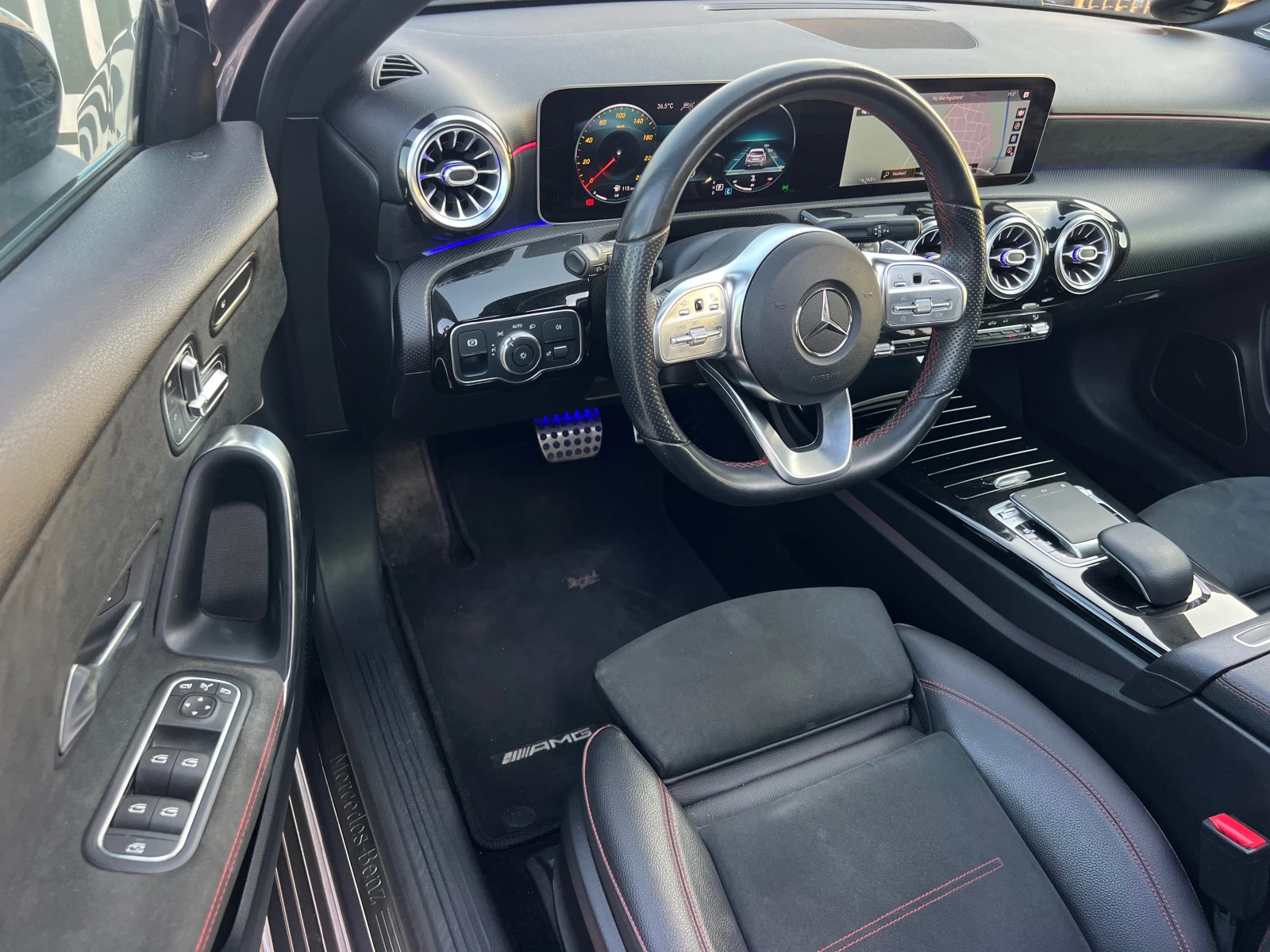 Mercedes-Benz A 200 45AMG-PAKET/PANORAMA/LED/DIGITAL/360 KAMERA/FULL, снимка 8 - Автомобили и джипове - 55815631