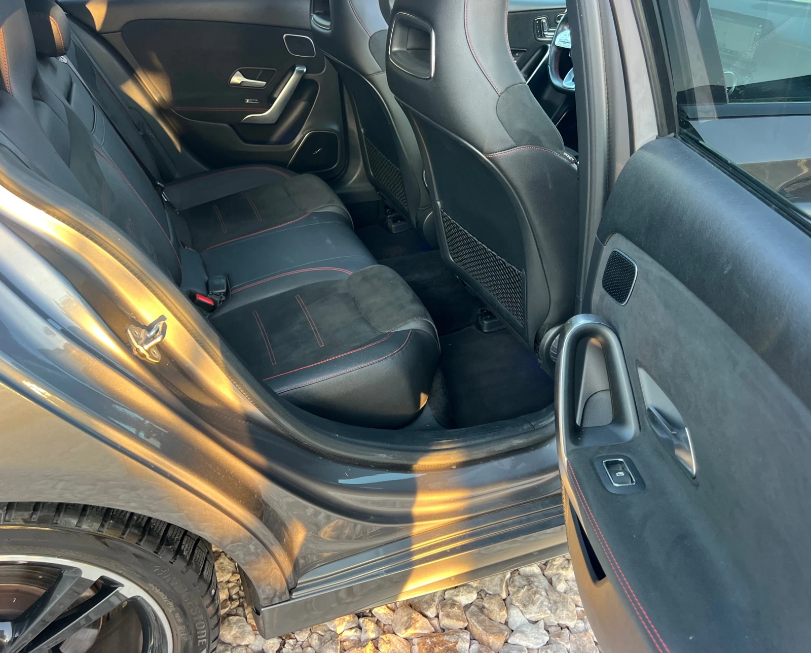 Mercedes-Benz A 200 45AMG-PAKET/PANORAMA/LED/DIGITAL/360 KAMERA/FULL, снимка 17 - Автомобили и джипове - 55815631