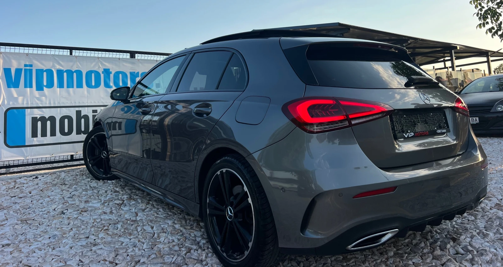 Mercedes-Benz A 200 45AMG-PAKET/PANORAMA/LED/DIGITAL/360 KAMERA/FULL, снимка 4 - Автомобили и джипове - 55815631