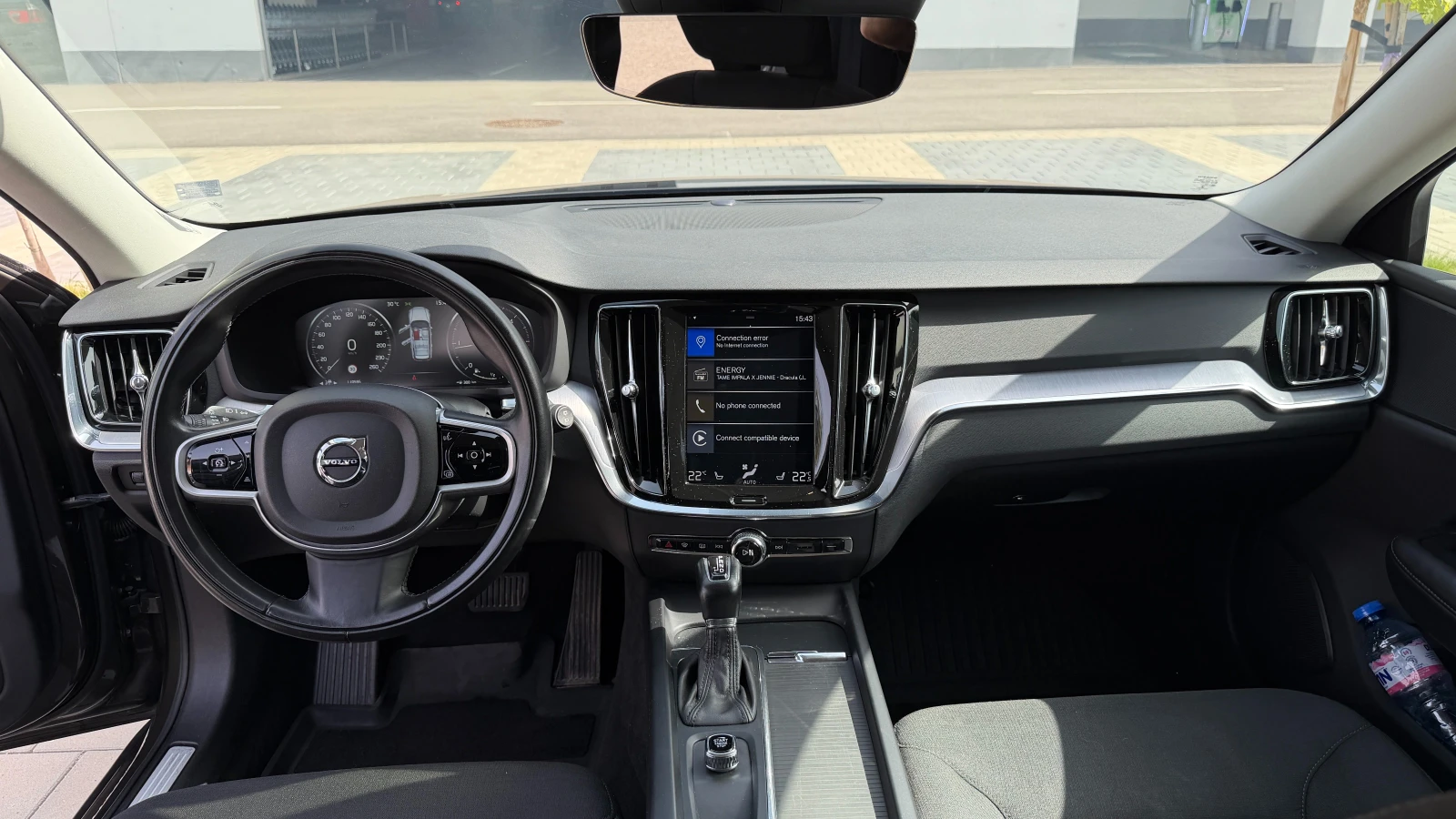 Volvo V60 D4, снимка 10 - Автомобили и джипове - 55873680