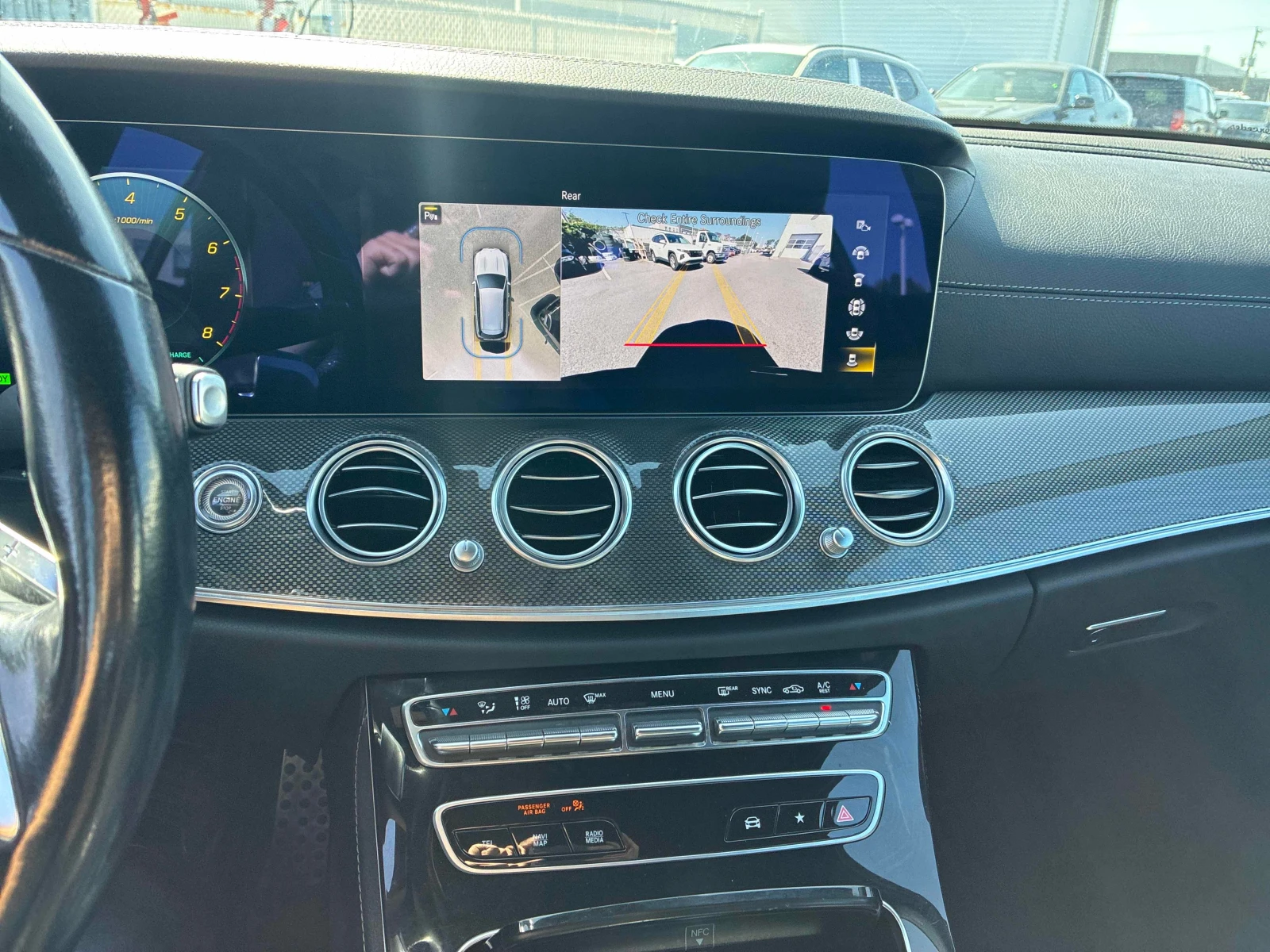 Mercedes-Benz E 450 / Burmester / 360 / Distronic / Carfax / , снимка 9 - Автомобили и джипове - 56081806