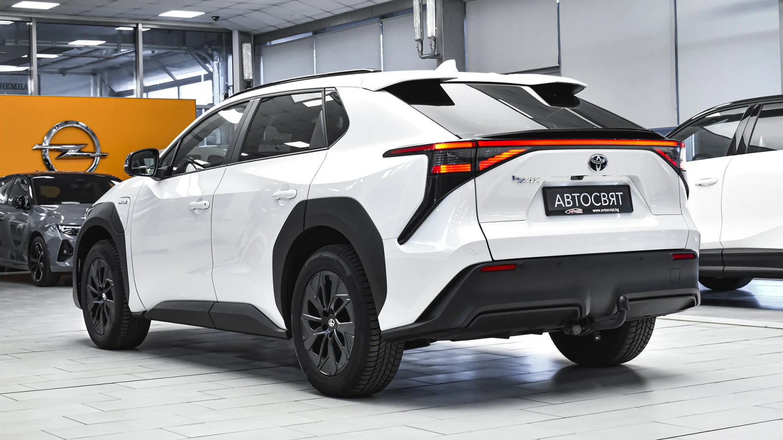 Toyota bZ4X Comfort 71.4 kWh BEV, снимка 7 - Автомобили и джипове - 56131520