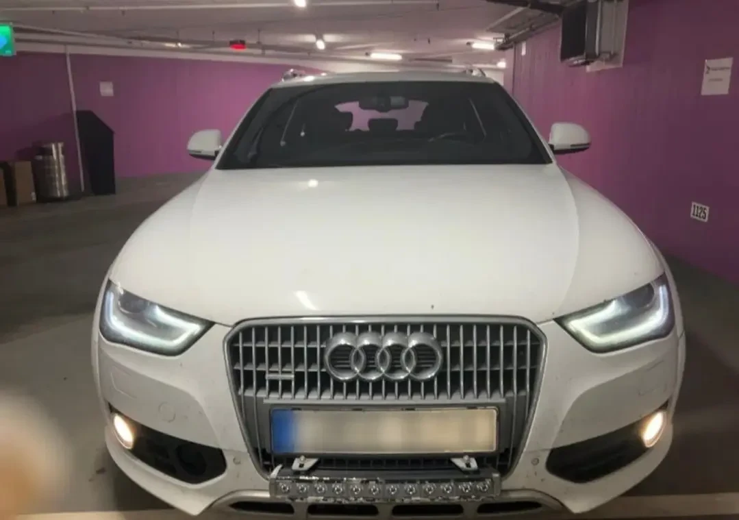 Audi A4 Allroad 2.0 TDI, снимка 9 - Автомобили и джипове - 56149705