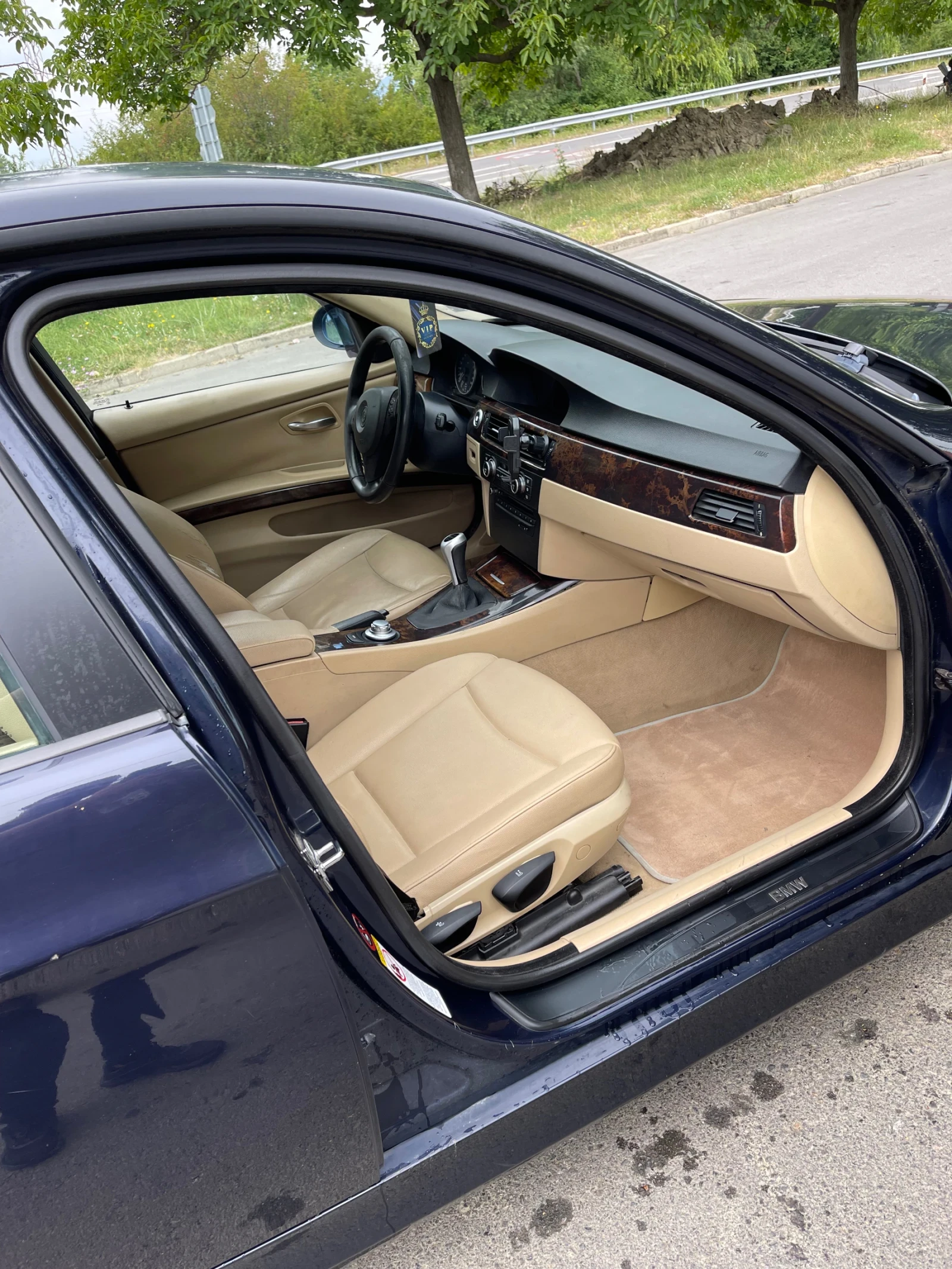 BMW 320 2.0, снимка 7 - Автомобили и джипове - 56675572