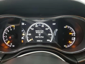 Jeep Grand cherokee 3.6 Altitude Pack* Подгрев* 8ZF* CarPlay* Шибидах* - 27500 лв. - 28427570 | Car24.bg