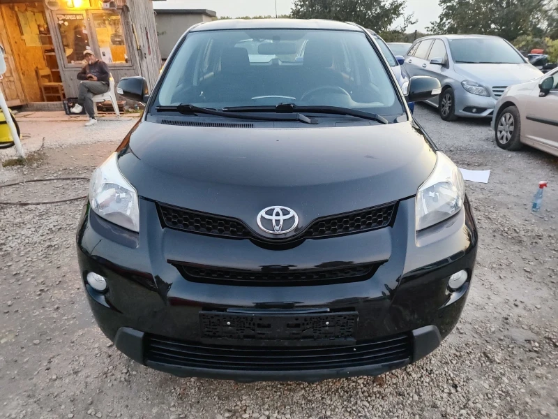 Toyota Urban Cruiser 1.3I, снимка 1 - Автомобили и джипове - 47796881