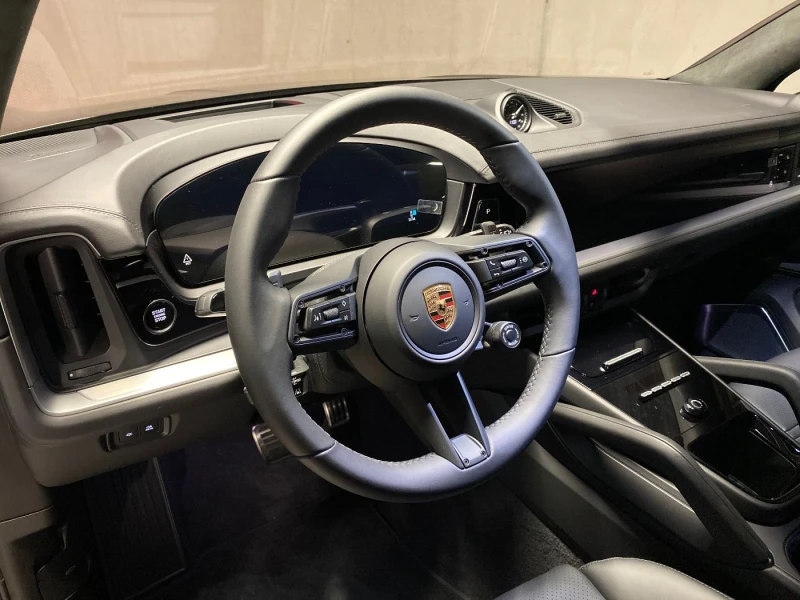 Porsche Cayenne TURBO E-HYBRID/FACELIFT/SPORT DESIGN/BURM/PANO/TV/, снимка 12 - Автомобили и джипове - 49007698