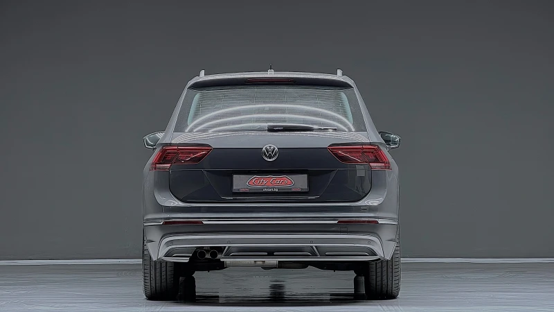 VW Tiguan TDI/190kc/4x4/LED/DISTRONIC/KEY-LESS/AMBIENT LIGHT, снимка 5 - Автомобили и джипове - 49621555
