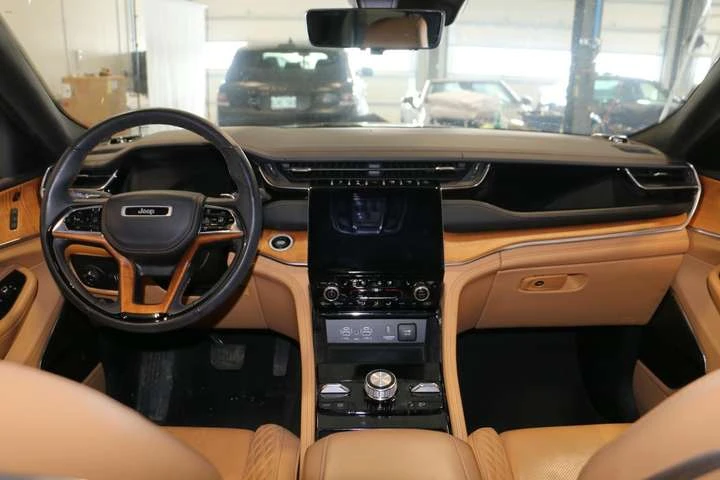 Jeep Grand cherokee SUMMIT RES  4X4 5.7L HEMI-NIGHTVISION| MASSAGE| NA, снимка 12 - Автомобили и джипове - 53726327