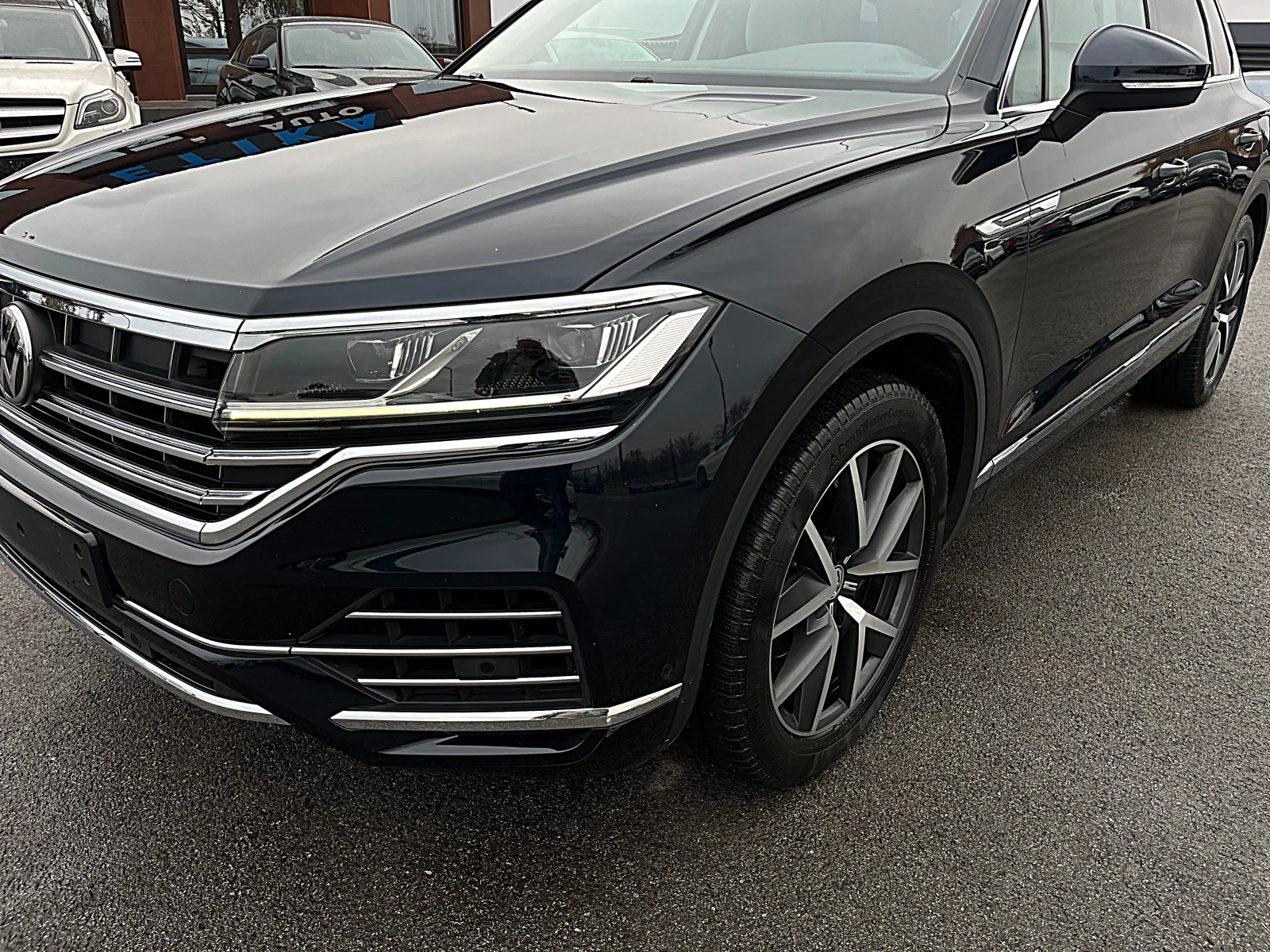 VW Touareg R LINE-LED-BIXENON-3D-NAVI-DISTRONIK-360 KAMERA-!! - изображение 4