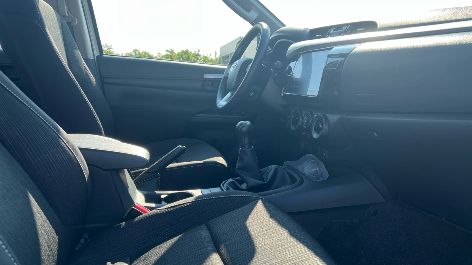 Toyota Hilux 2.8 D-4D MT COMFORT | Mobile.bg   15