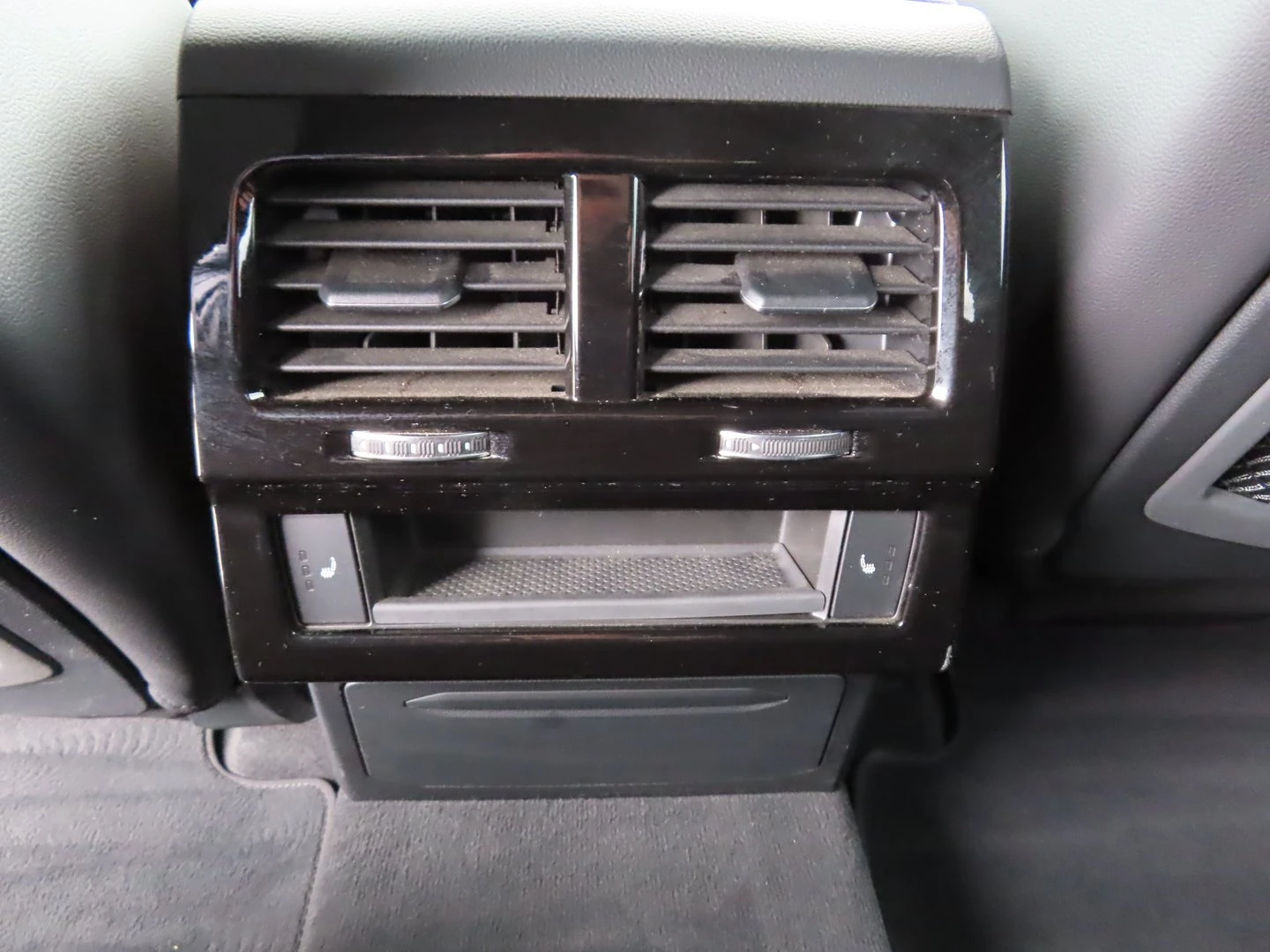 VW Touareg Elegance 3.0 V6 TDI SCR 4MOTION | Mobile.bg   13