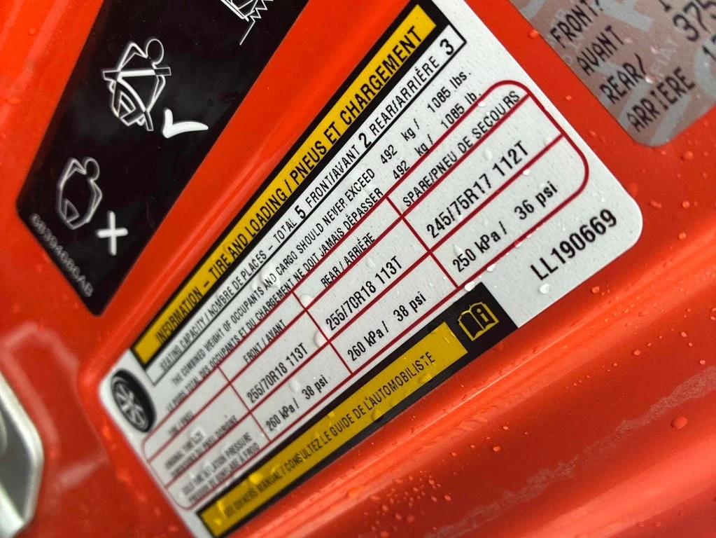 Jeep Gladiator * Overland * CARFAX * ��� ������������ ������ | Mobile.bg � ����������� 12