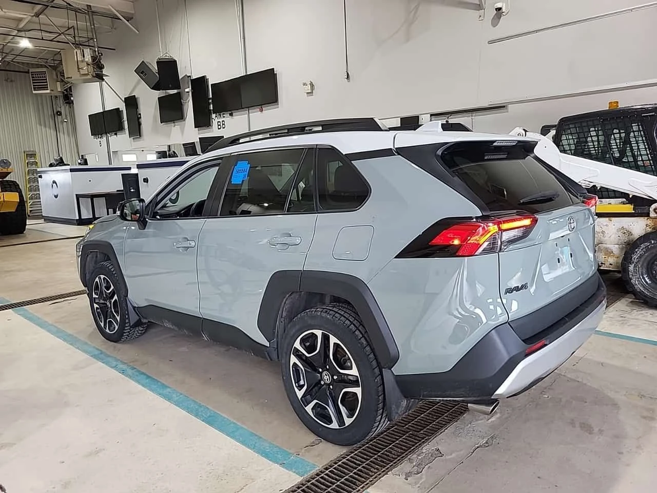 Toyota Rav4 * TRAIL * CARFAX * ���� �� �� | Mobile.bg � ����������� 4