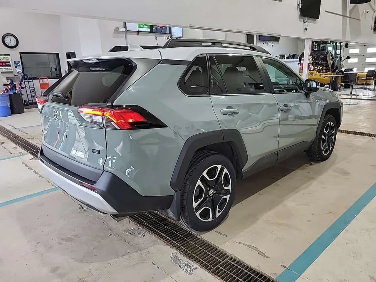 Toyota Rav4 * TRAIL * CARFAX * ���� �� �� | Mobile.bg � ����������� 3