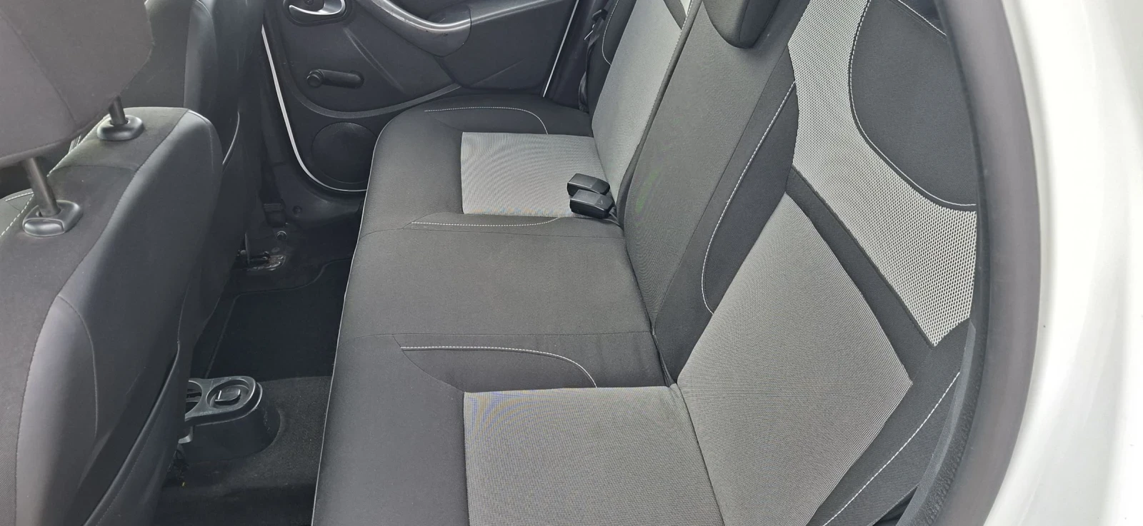 Dacia Duster 1.5DCI 110 k.c, снимка 5 - Автомобили и джипове - 54312948