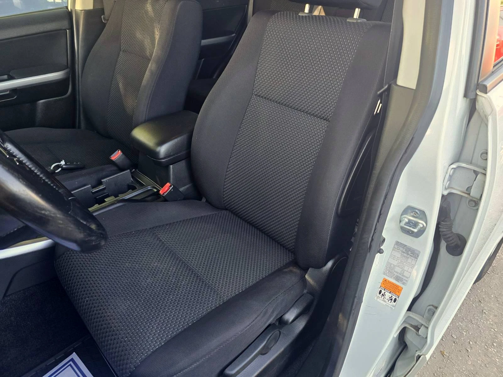 Suzuki Grand vitara ТОП/2.4i/170к.с./АВТОМАТ, снимка 8 - Автомобили и джипове - 54996616