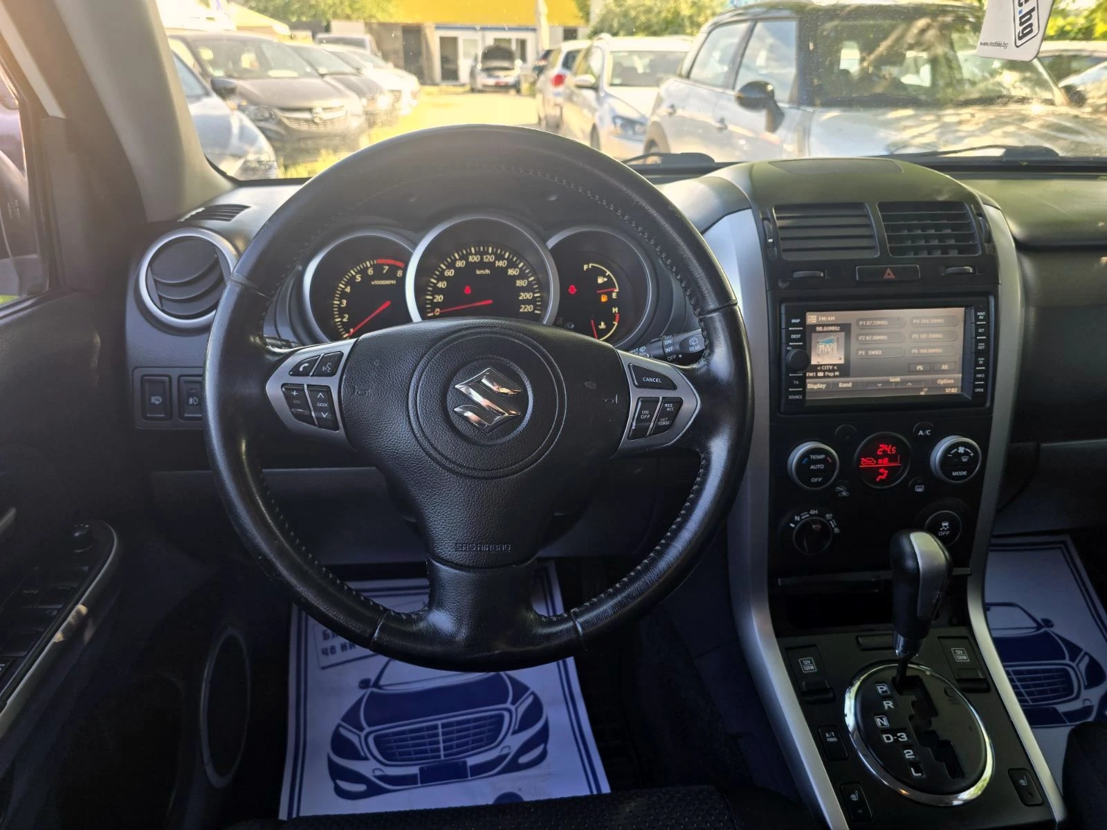 Suzuki Grand vitara ТОП/2.4i/170к.с./АВТОМАТ, снимка 9 - Автомобили и джипове - 54996616