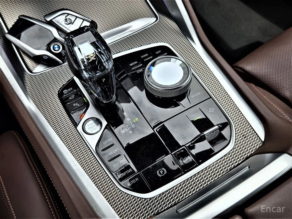 BMW X6 M* SPORT* LASER* ОБДУХВАНЕ* ДИСТРОНИК* МАСАЖ* , снимка 9 - Автомобили и джипове - 55422084