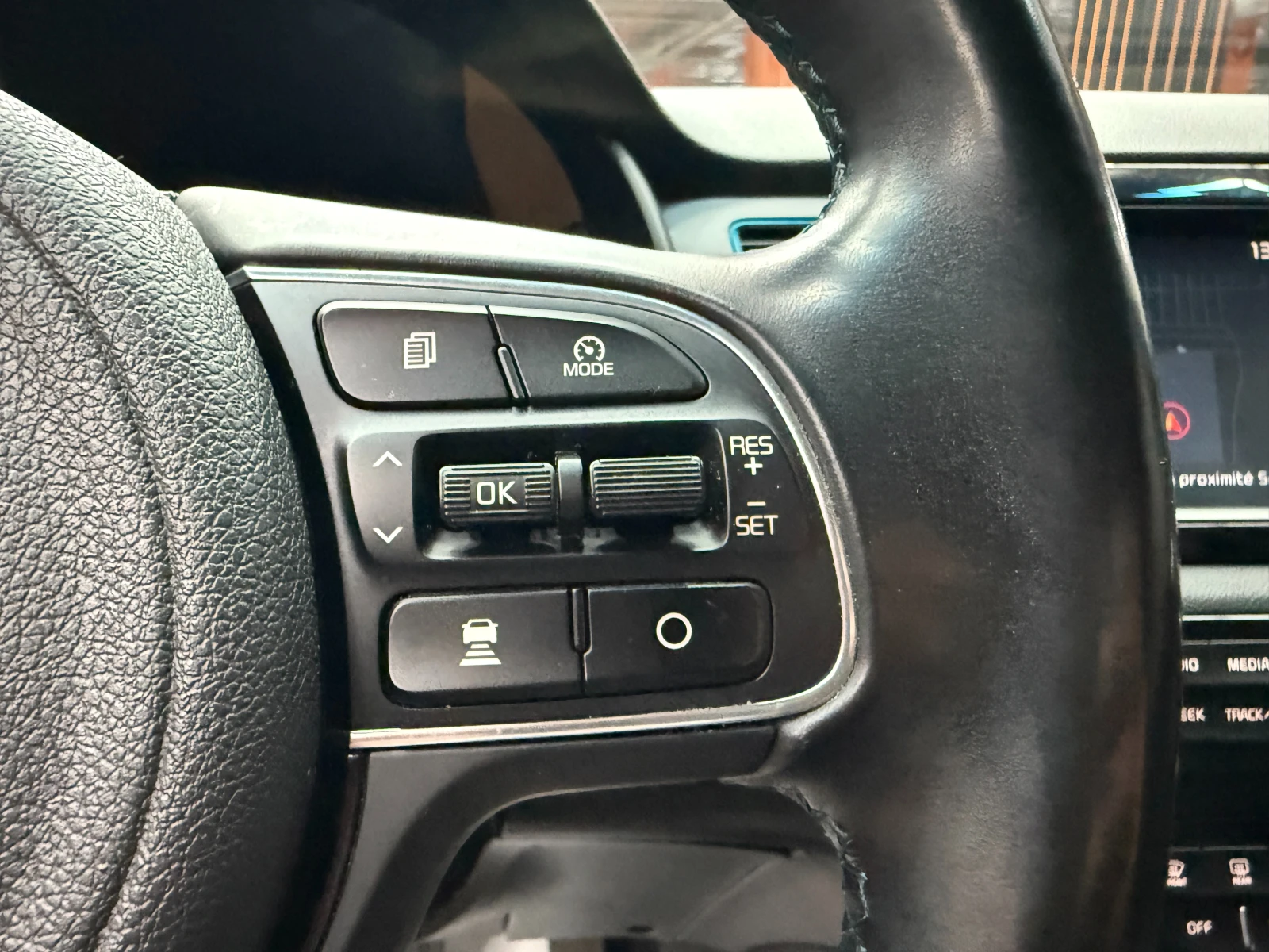 Kia Niro 64kw/204hp/Premium, снимка 15 - Автомобили и джипове - 55689433