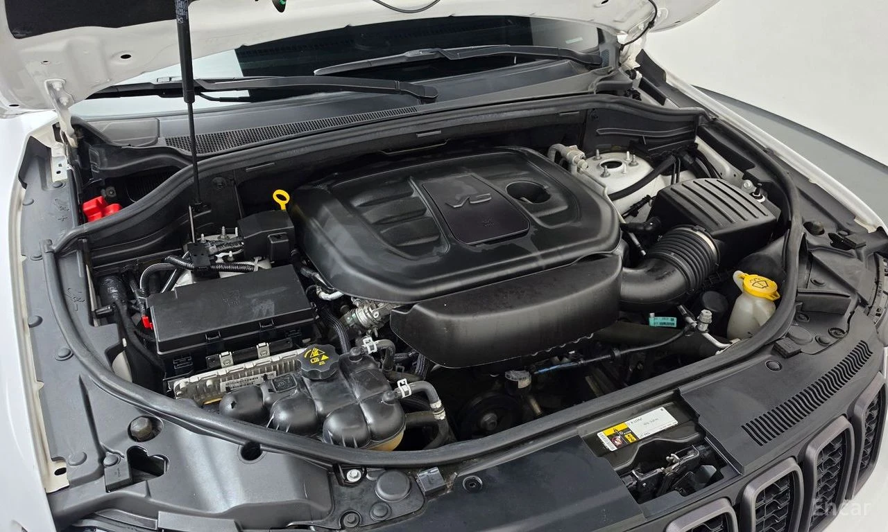 Jeep Grand cherokee 3.6* V6* 8ZF* ПОДГРЕВ* КАМЕРА* КЕЙЛЕС* ПАНОРАМА* , снимка 17 - Автомобили и джипове - 56160636