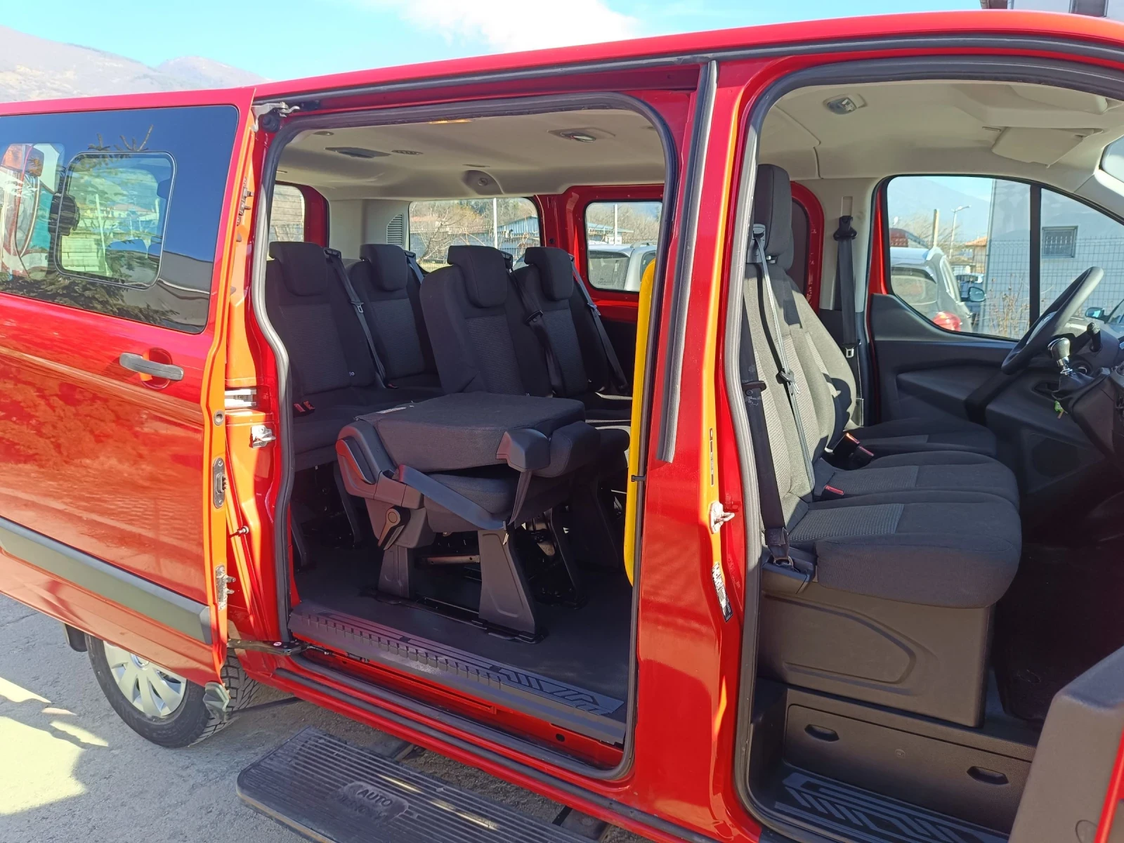 Ford Transit Custom 2.2tdci 9места КЛИМА - изображение 7