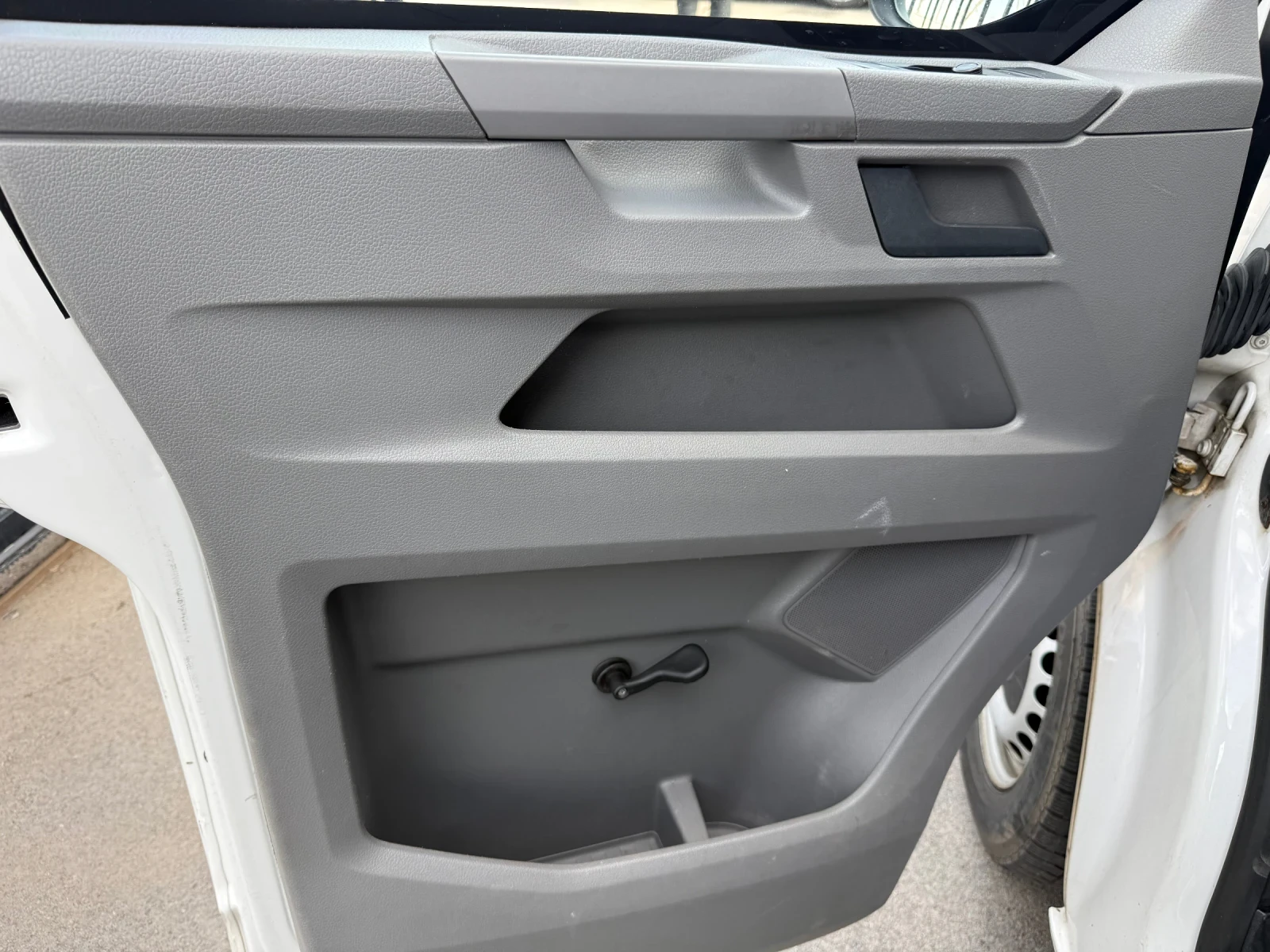 VW Transporter Брониран 4x4, снимка 11 - Бусове и автобуси - 54197196