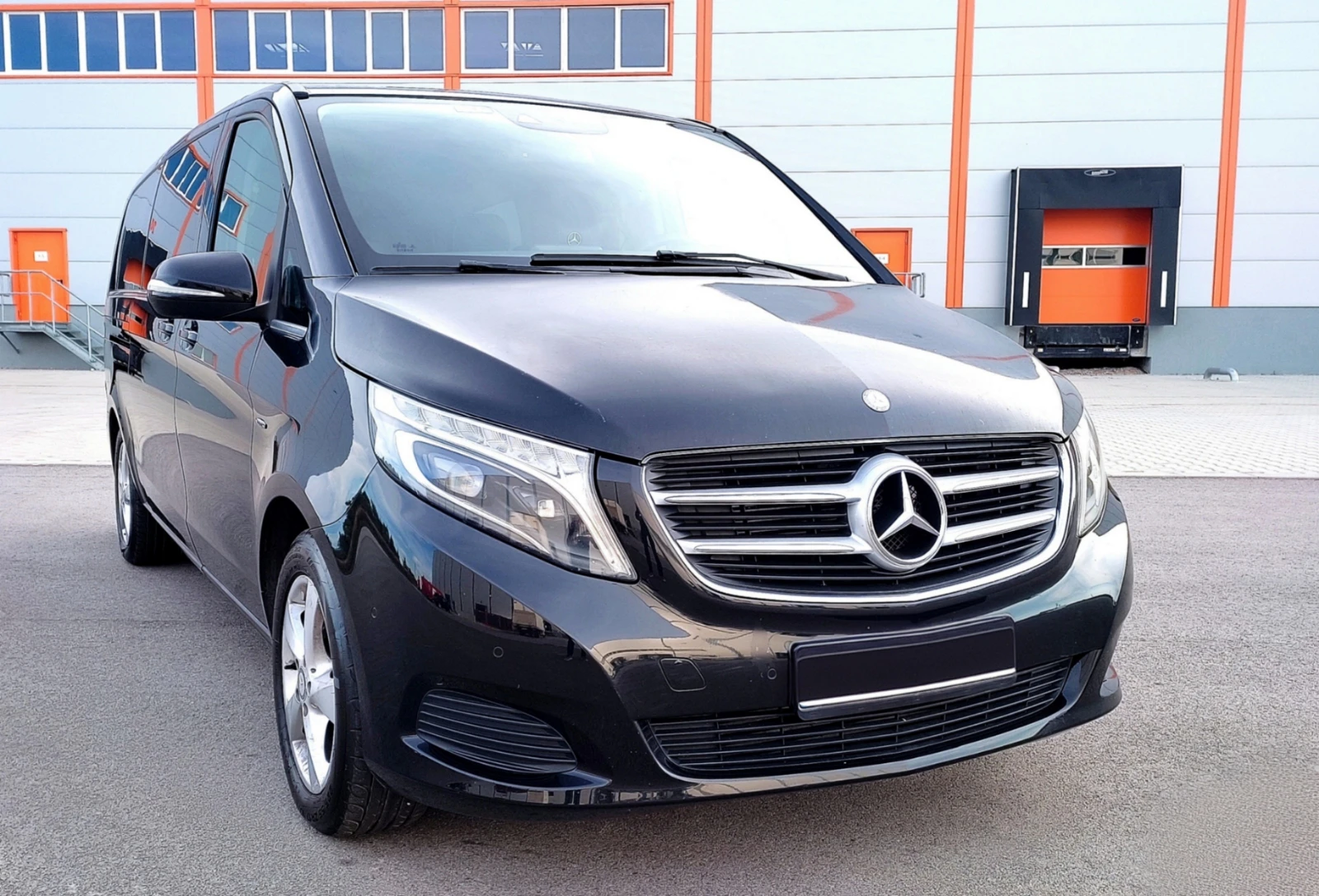 Mercedes-Benz V 220 Extralong, снимка 16 - Бусове и автобуси - 54337688