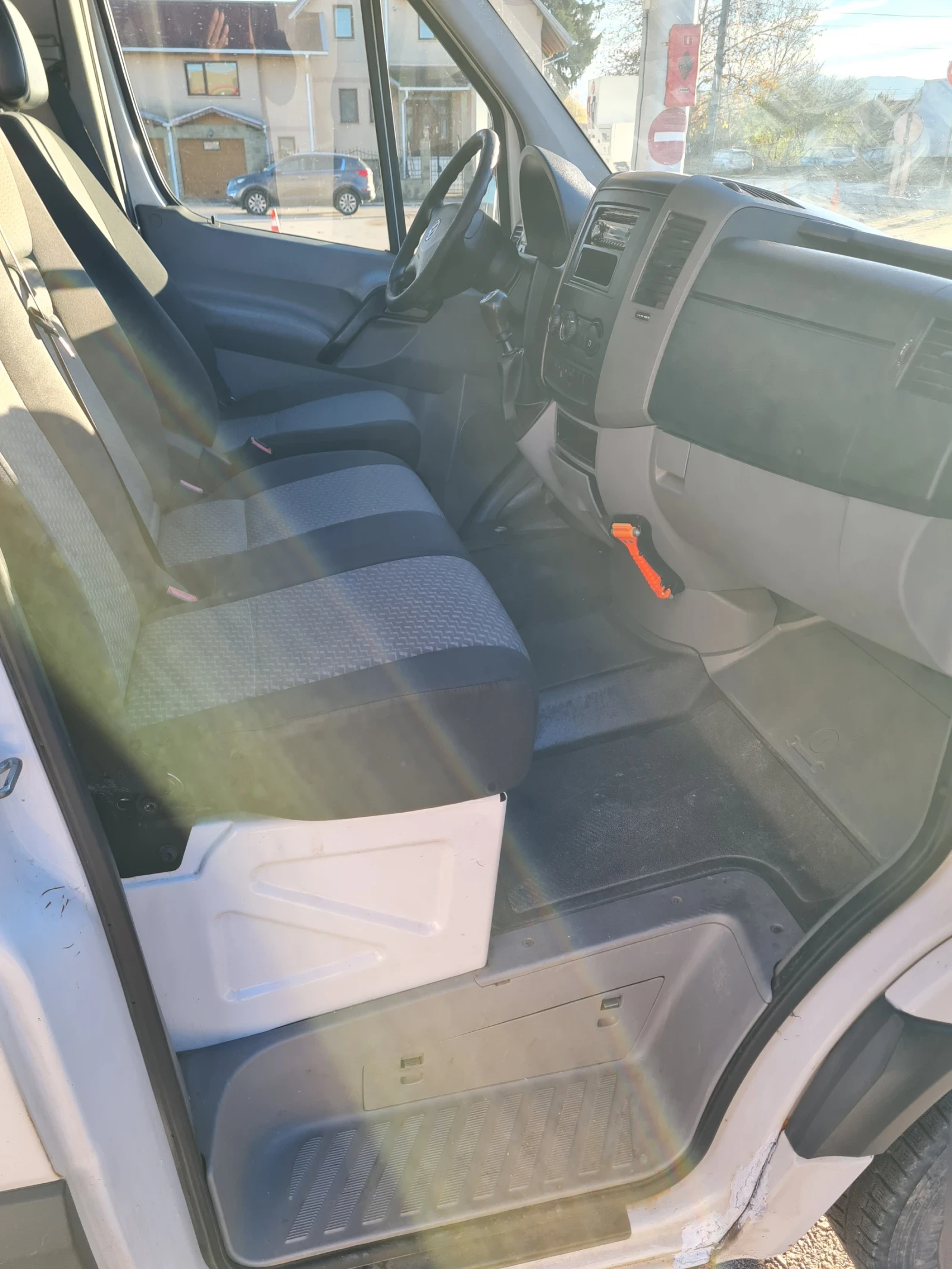 VW Crafter 2.0куб.109к.с.2012г. , снимка 10 - Бусове и автобуси - 55194935