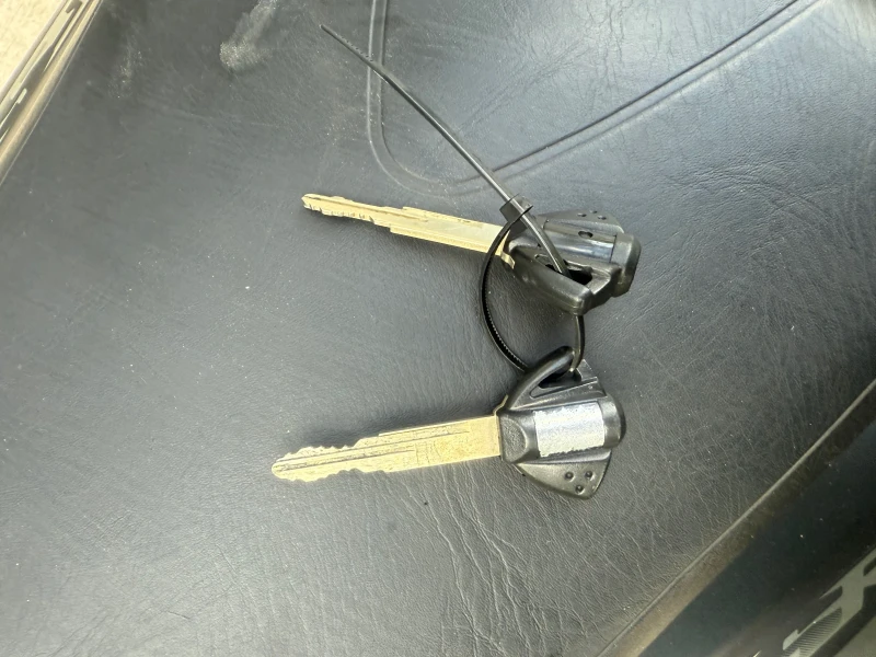 Suzuki Gsr PERFEKTEN 33000 km !!!, снимка 11 - Мотоциклети и мототехника - 50392641