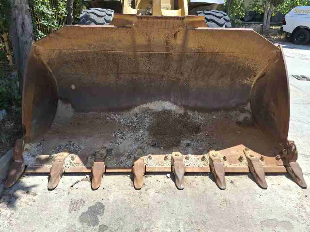 Челен товарач Cat 966M - изображение 2