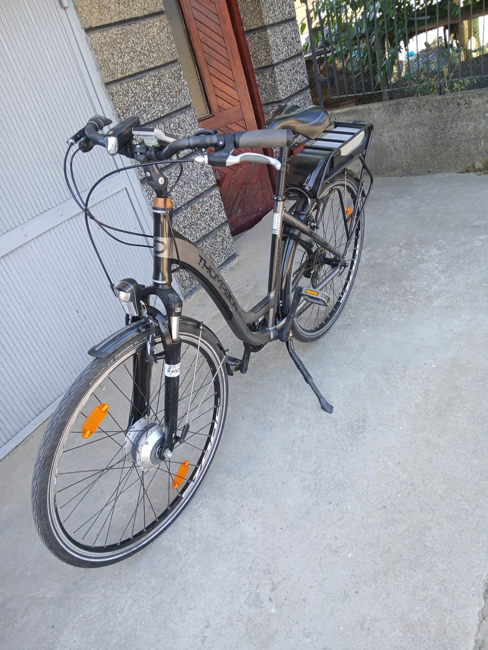 ������ Sthompson  | Mobile.bg � ����������� 2