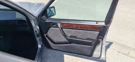 Mercedes-Benz 124 2.0Е, снимка 12