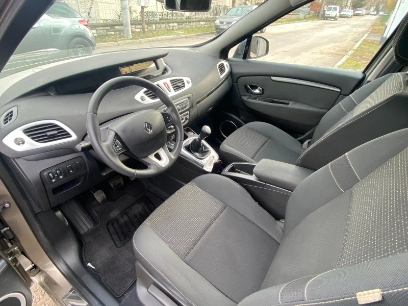 Renault Grand scenic 1.5DCi-110k.s-7-МЕСТЕН-EURO5A-6-скорости-2010г, снимка 8 - Автомобили и джипове - 43370280