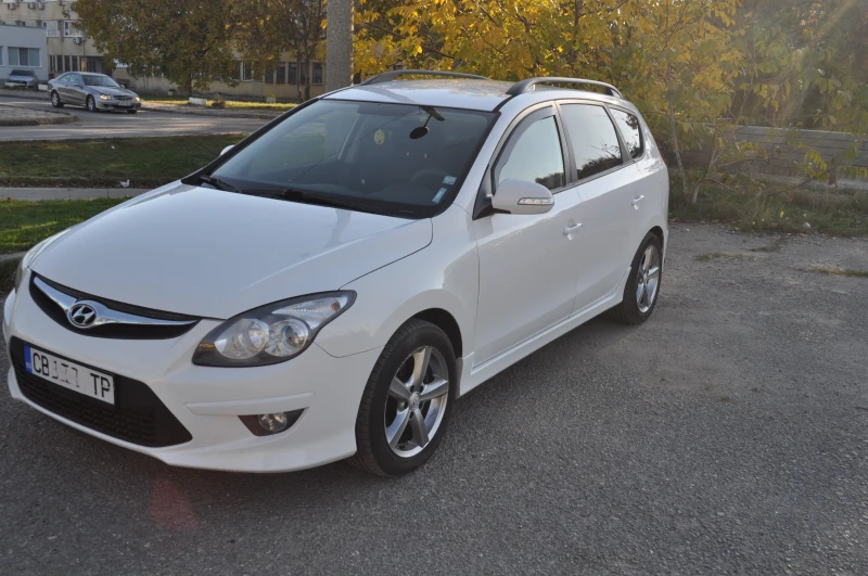 Hyundai I30 1.6, снимка 5 - Автомобили и джипове - 49071271