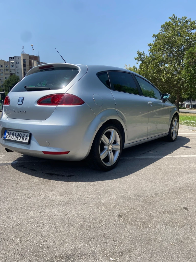Seat Leon 1.9, снимка 4 - Автомобили и джипове - 51939587