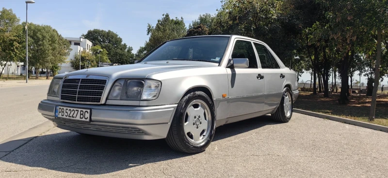 Mercedes-Benz 124 2.0Е, снимка 9 - Автомобили и джипове - 52299674