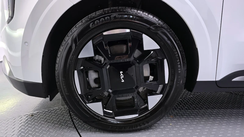 Kia Carnival 4th Generation 3.5L 9-Seater ПРОВЕРЕНА, снимка 3 - Автомобили и джипове - 52379791