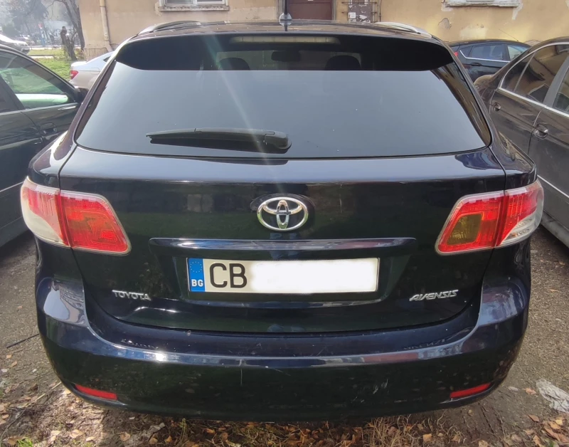 Toyota Avensis, снимка 4 - Автомобили и джипове - 52712248
