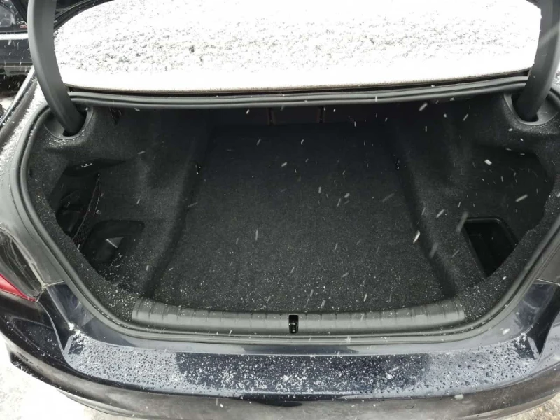 BMW 550 | M550I XDRIVE| ШИБЕДАХ| ПОДГРЕВИ| CARFAX, снимка 4 - Автомобили и джипове - 53537188