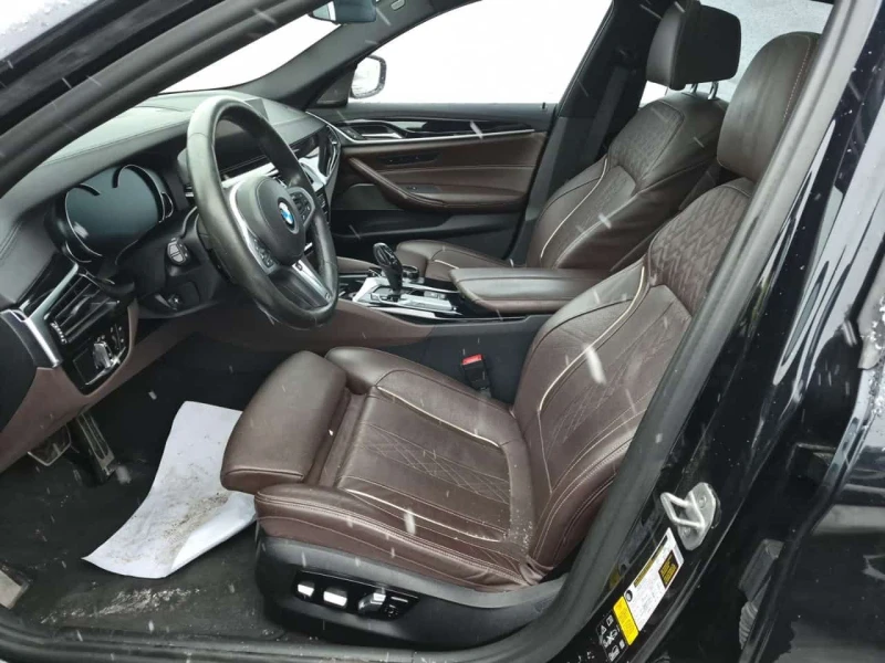 BMW 550 | M550I XDRIVE| ШИБЕДАХ| ПОДГРЕВИ| CARFAX, снимка 8 - Автомобили и джипове - 53537188