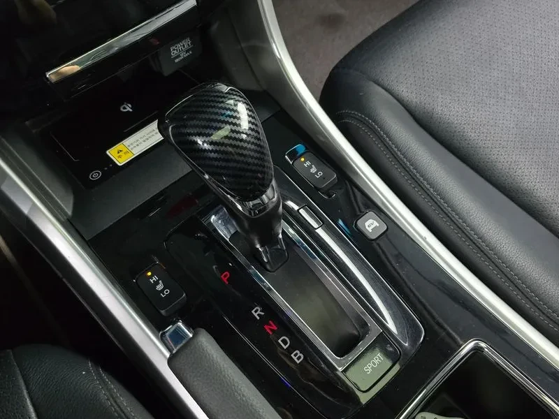 Honda Accord 2.0 Hybrid 9Th Generation, снимка 17 - Автомобили и джипове - 55920865