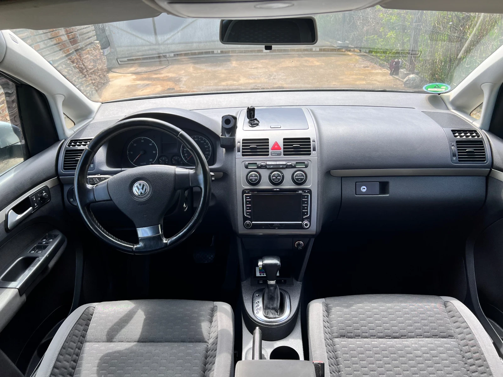 VW Touran 1.9TDI AUTOMAT - изображение 9