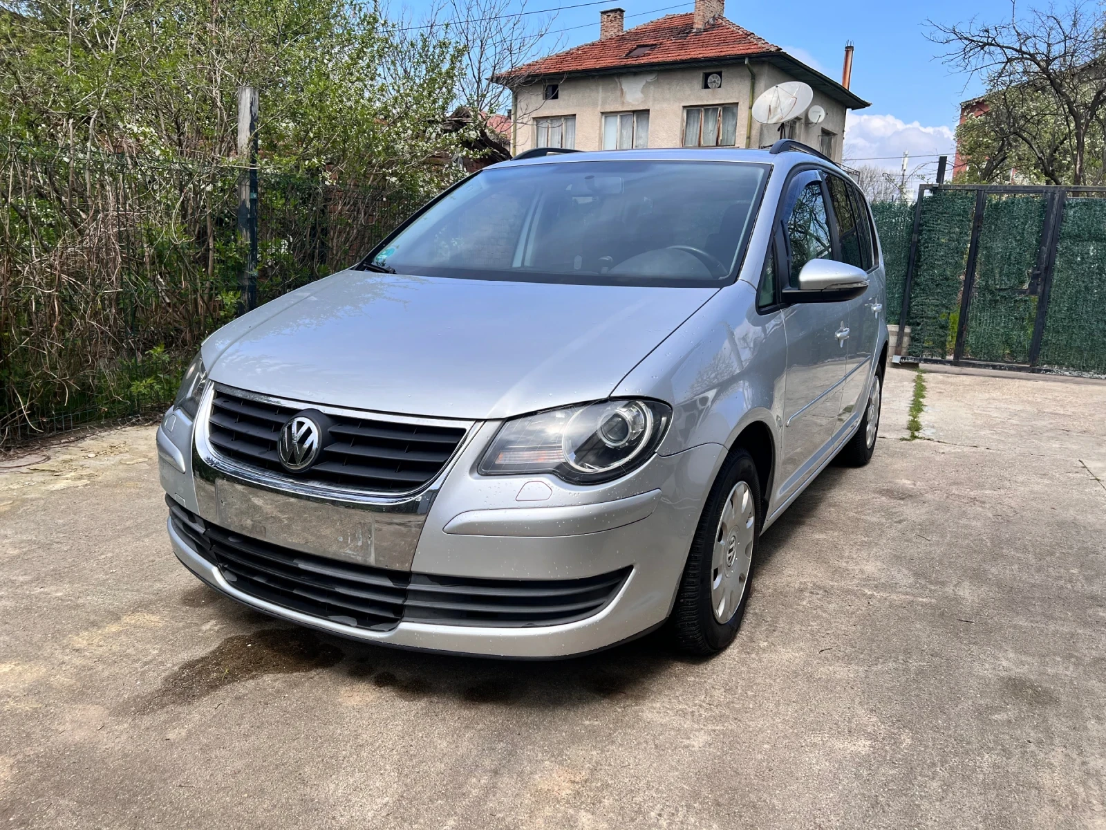 VW Touran 1.9TDI AUTOMAT - изображение 4